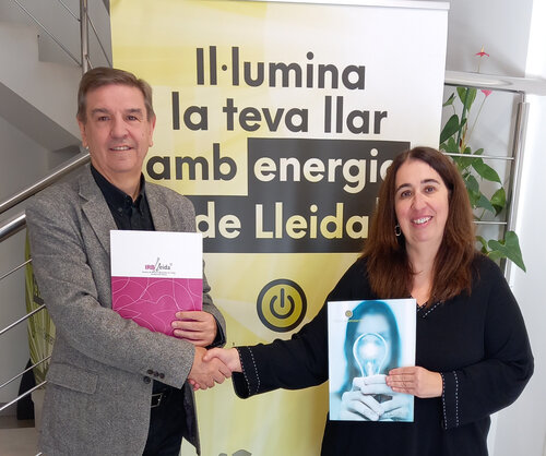 La gerent de l'Elèctrica Serosense, Montse Montull, amb el responsable de Promoció de l'IRBLleida, Josep Maria Bosch.